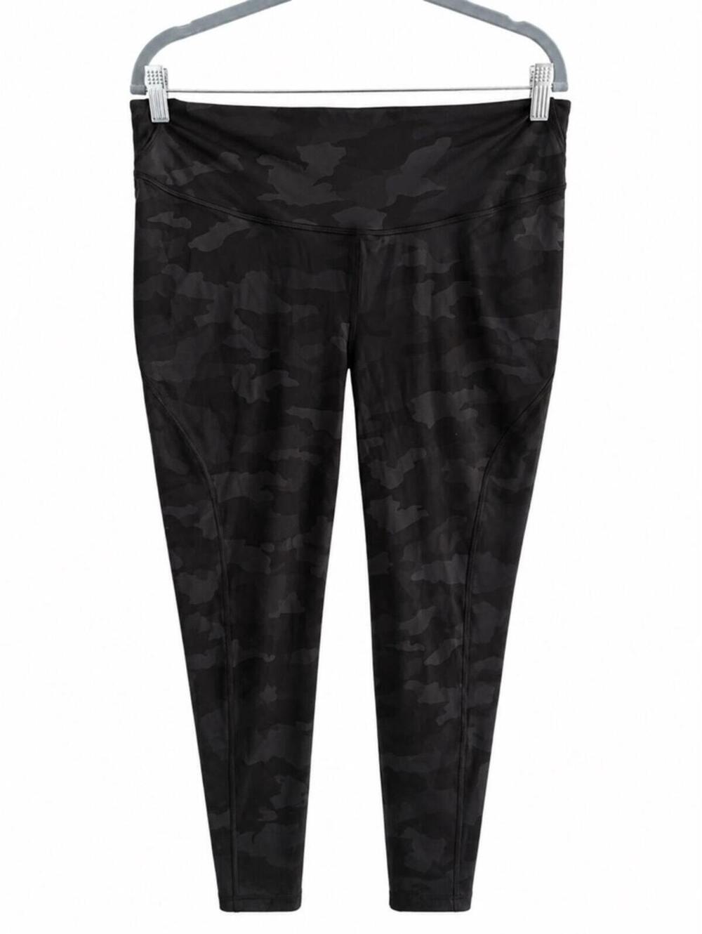 Lululemon Base Pace High-Waist Black Camo Leggings Size 18 NWOT